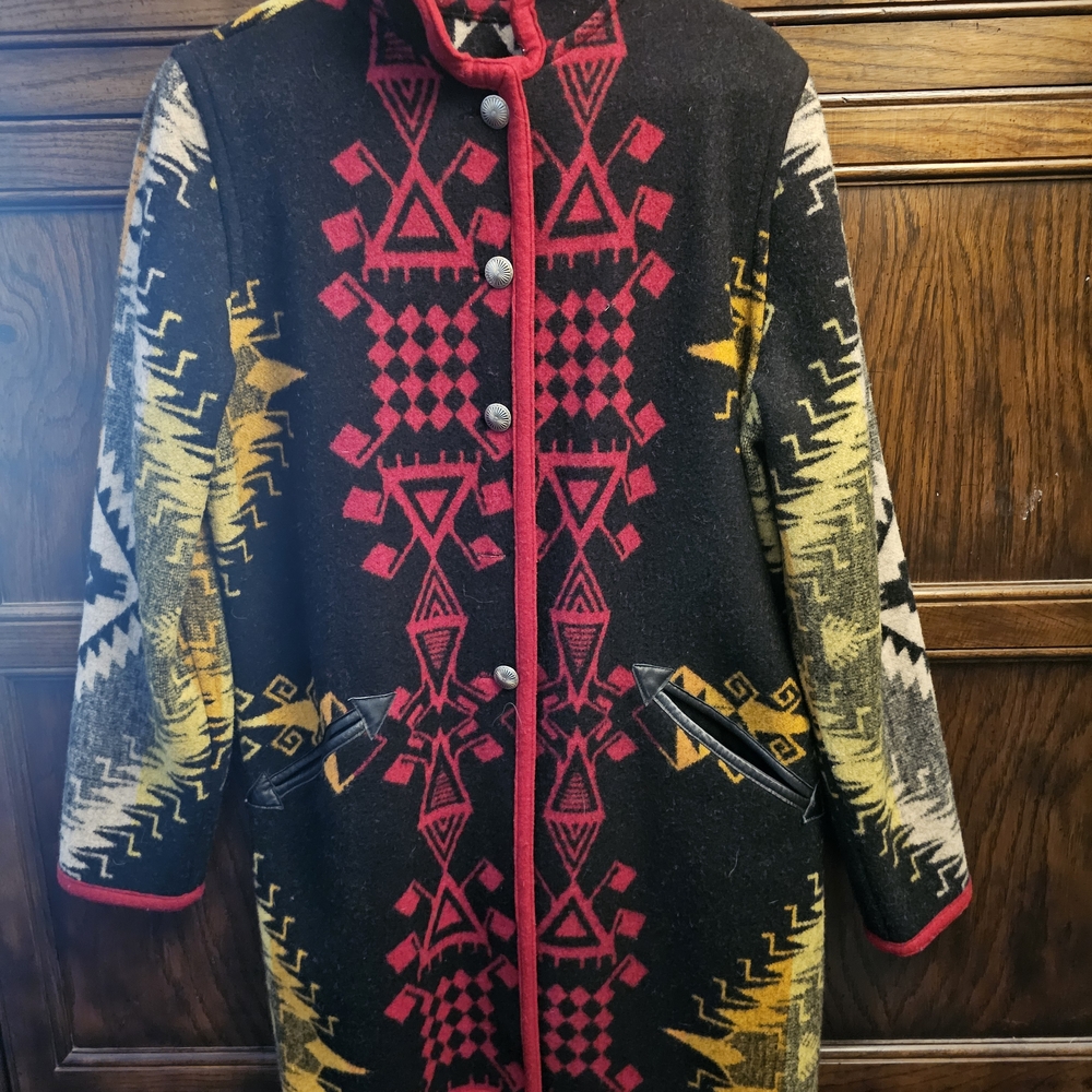 Women's Multicolor Patterned Coat - Picture 2 of 12